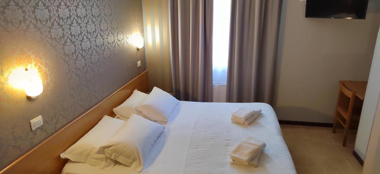 Hotel Nuovo Rondo 세스토 산 지오반니 외부 사진