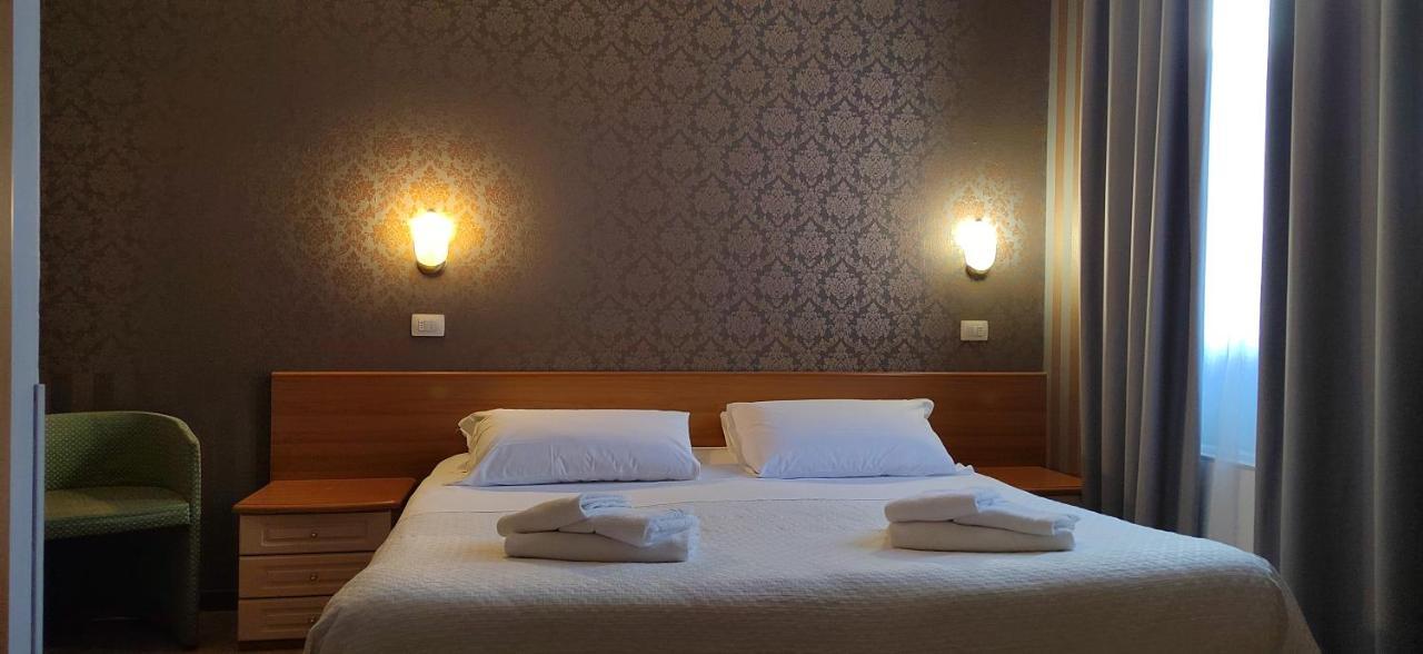 Hotel Nuovo Rondo 세스토 산 지오반니 외부 사진