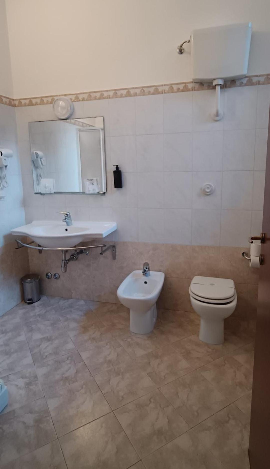 Hotel Nuovo Rondo 세스토 산 지오반니 외부 사진